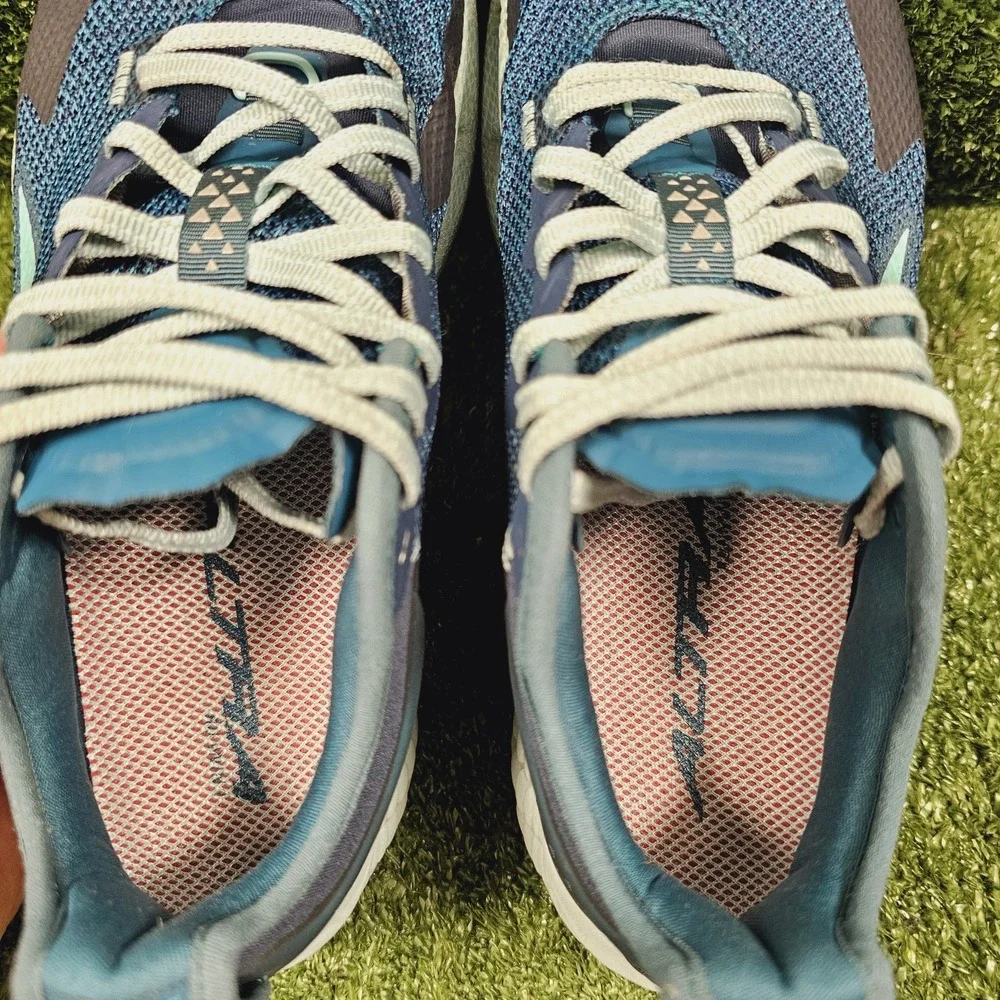 Altra Timp 4 Navy Blue Teal Athletic Trail Running Sneakers Womens Size 6.5